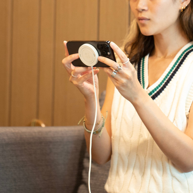 Native Union Sandstone Snapstand Qi2 Wireless Charger